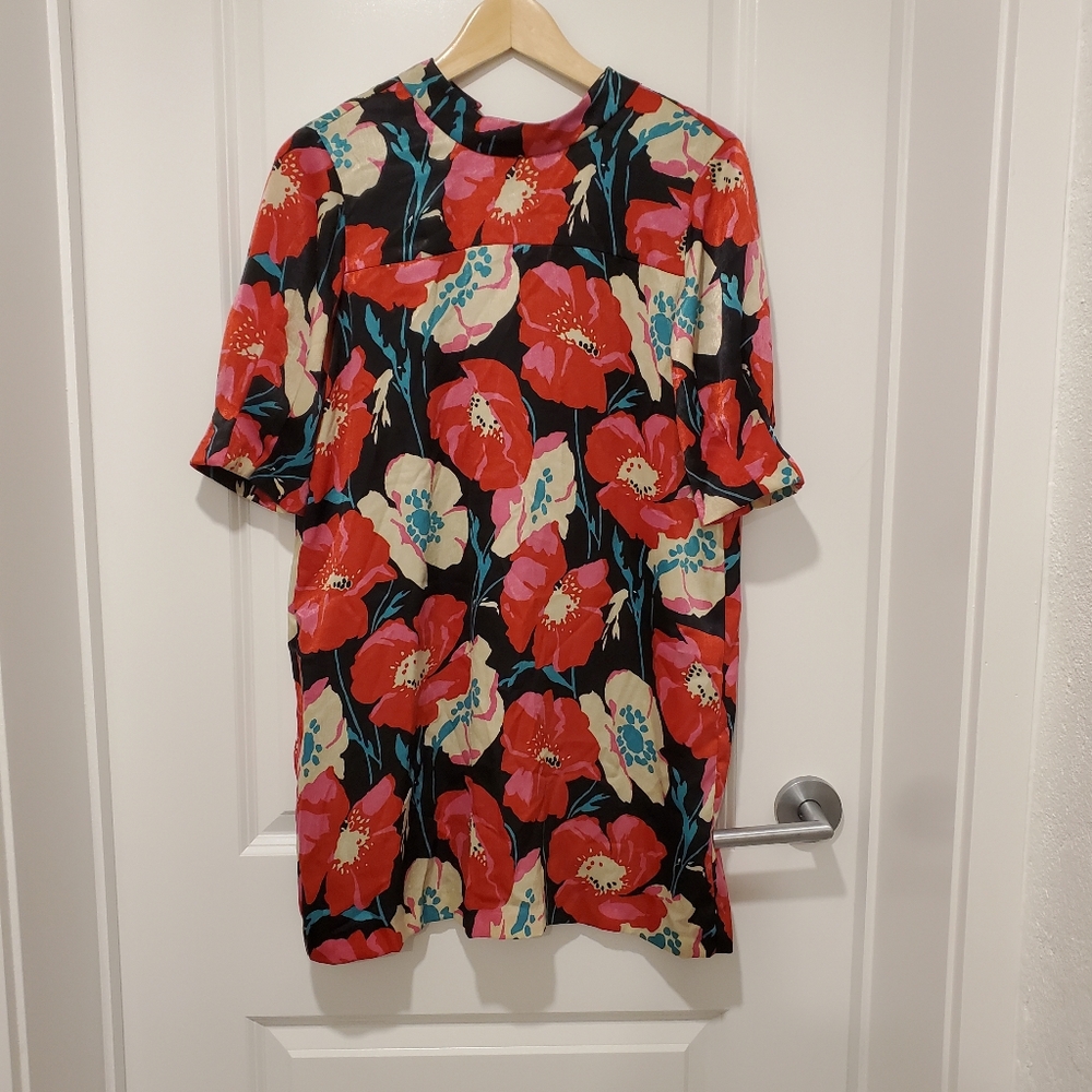 Zara Dress floral - Picture 1 of 4